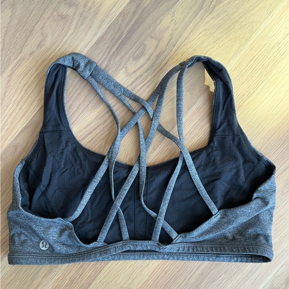 Lululemon free to be sports bra - Picture 2 of 3